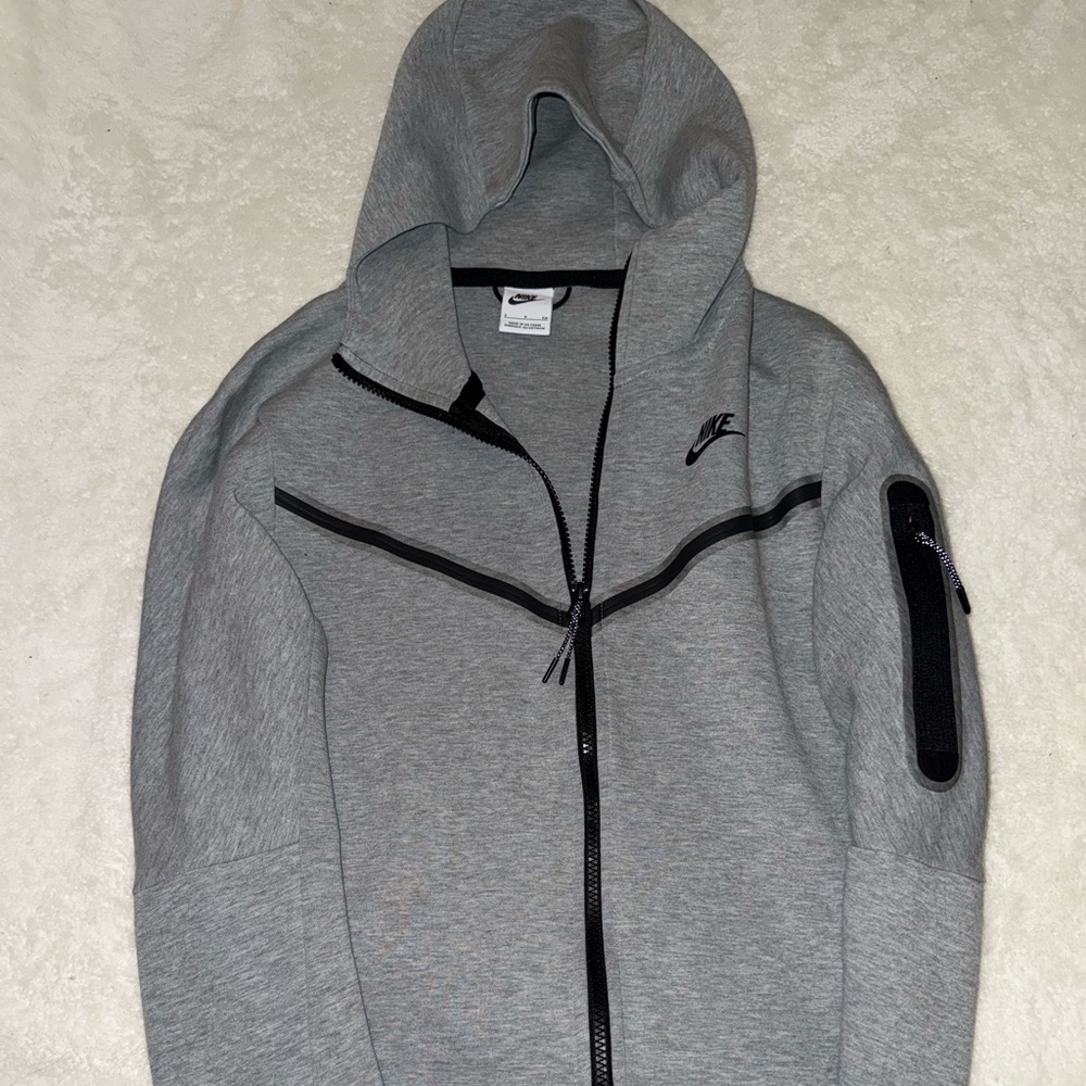 Grey Nike Tech